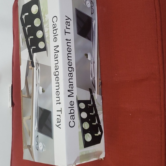 Cable management tray - Picture 3 of 3